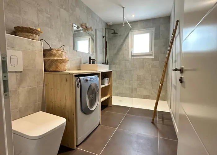 Lou Cluquet Nyaraló *