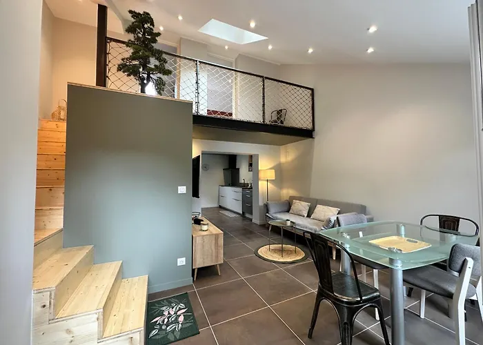 Lou Cluquet Nyaraló